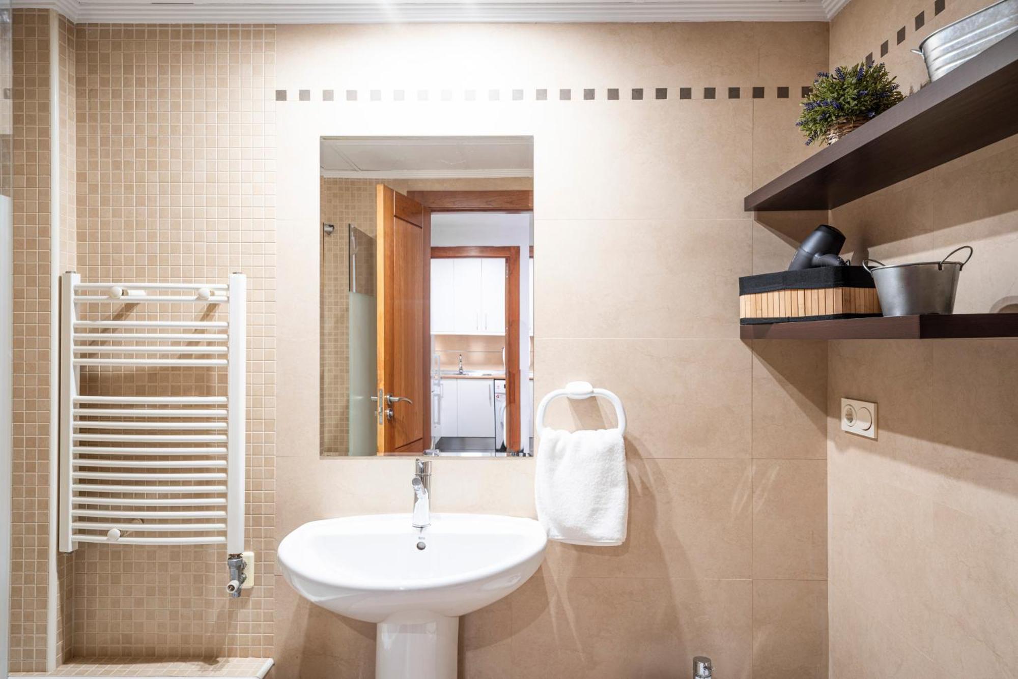 Enjoygranada Emir 3B Y Parking Apartment Luaran gambar