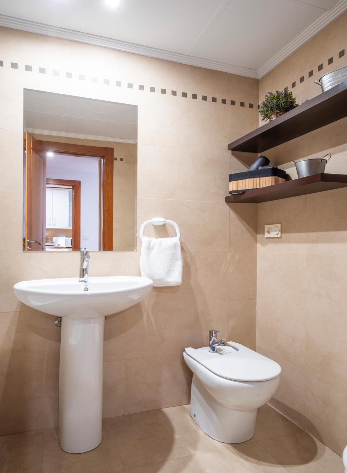 Enjoygranada Emir 3B Y Parking Apartment Luaran gambar